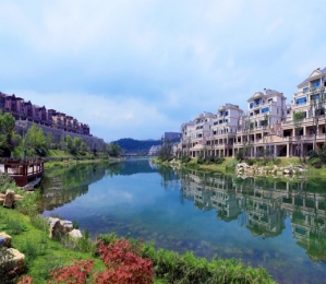 城市生活区湿地景观建设